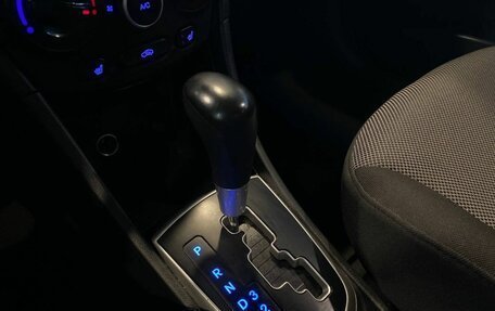 Hyundai Solaris II рестайлинг, 2011 год, 500 000 рублей, 31 фотография