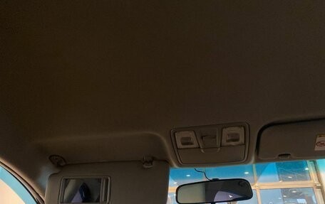 Hyundai Solaris II рестайлинг, 2011 год, 500 000 рублей, 34 фотография