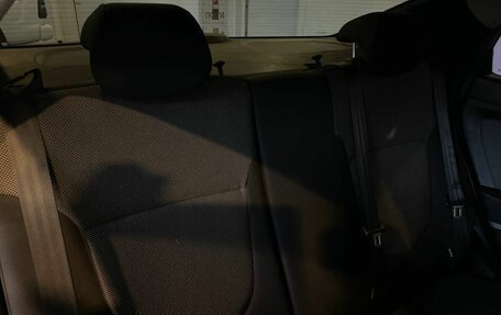 Hyundai Solaris II рестайлинг, 2011 год, 500 000 рублей, 35 фотография