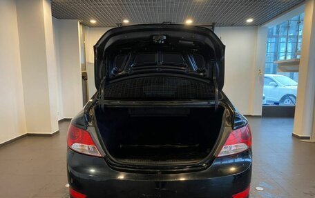 Hyundai Solaris II рестайлинг, 2011 год, 500 000 рублей, 36 фотография