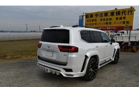 Toyota Land Cruiser, 2023 год, 15 500 000 рублей, 10 фотография