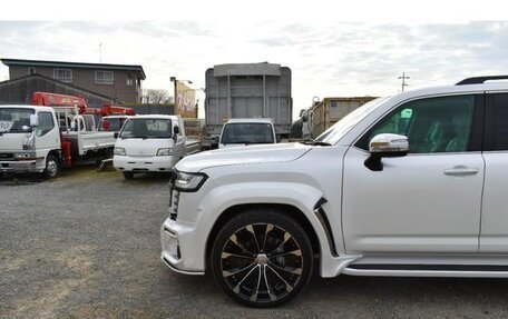 Toyota Land Cruiser, 2023 год, 15 500 000 рублей, 9 фотография