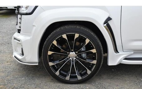 Toyota Land Cruiser, 2023 год, 15 500 000 рублей, 13 фотография