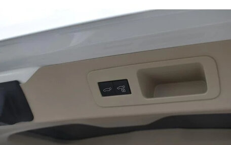 Toyota Land Cruiser, 2023 год, 15 500 000 рублей, 21 фотография