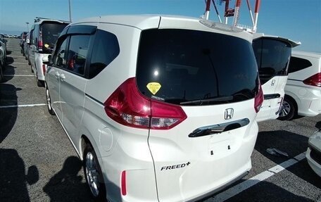 Honda Freed II, 2016 год, 1 359 000 рублей, 6 фотография
