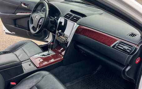 Toyota Camry, 2014 год, 1 599 999 рублей, 14 фотография