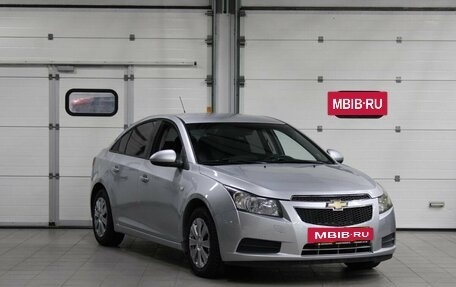 Chevrolet Cruze II, 2012 год, 599 900 рублей, 3 фотография