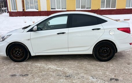 Hyundai Solaris II рестайлинг, 2014 год, 870 000 рублей, 2 фотография