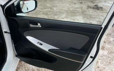 Hyundai Solaris II рестайлинг, 2014 год, 870 000 рублей, 10 фотография