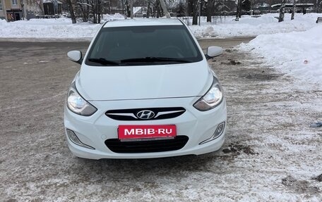 Hyundai Solaris II рестайлинг, 2014 год, 870 000 рублей, 3 фотография