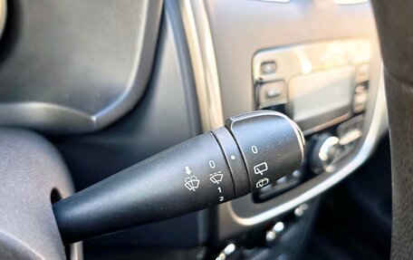 Renault Sandero II рестайлинг, 2019 год, 1 050 000 рублей, 19 фотография