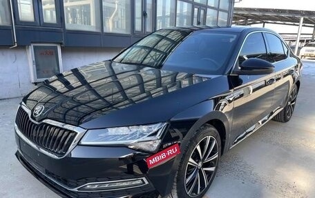 Skoda Superb, 2026 год, 2 200 000 рублей, 3 фотография