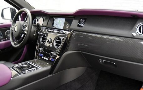 Rolls-Royce Cullinan, 2023 год, 44 710 500 рублей, 10 фотография