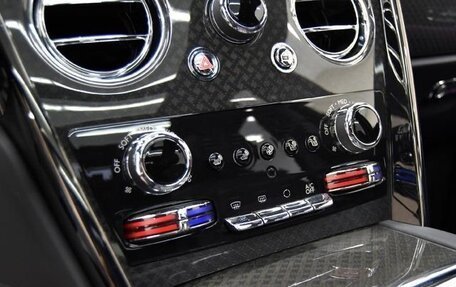 Rolls-Royce Cullinan, 2023 год, 44 710 500 рублей, 24 фотография