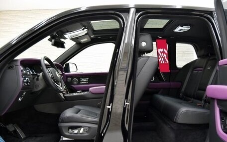Rolls-Royce Cullinan, 2023 год, 44 710 500 рублей, 31 фотография