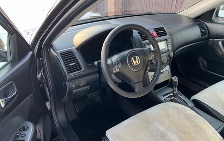 Honda Accord VII рестайлинг, 2006 год, 770 000 рублей, 10 фотография