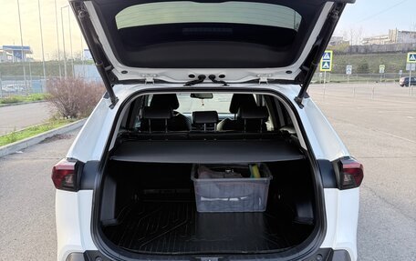 Toyota RAV4, 2021 год, 3 870 000 рублей, 10 фотография