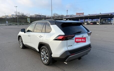 Toyota RAV4, 2021 год, 3 870 000 рублей, 6 фотография