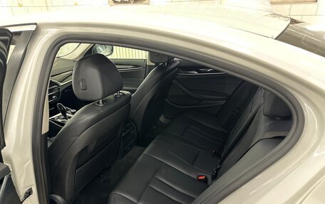 BMW 5 серия, 2018 год, 2 370 000 рублей, 15 фотография