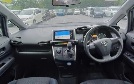 Toyota Wish II, 2011 год, 1 099 000 рублей, 4 фотография