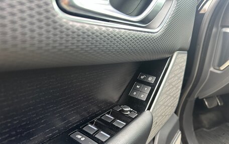 Land Rover Range Rover Velar I, 2017 год, 3 990 000 рублей, 12 фотография