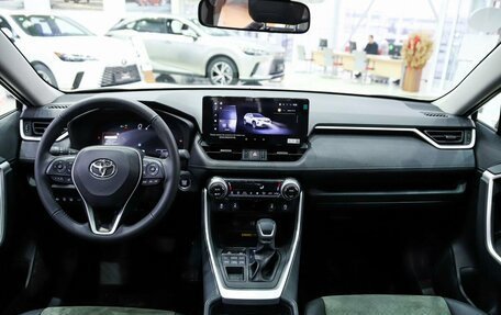 Toyota RAV4, 2025 год, 4 690 000 рублей, 13 фотография