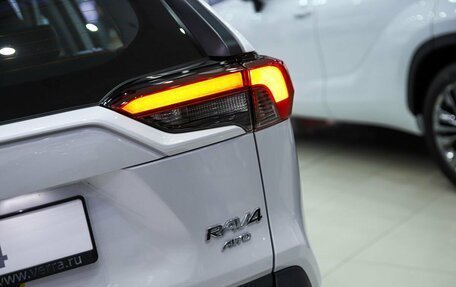 Toyota RAV4, 2025 год, 4 690 000 рублей, 6 фотография