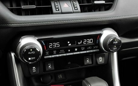 Toyota RAV4, 2025 год, 4 690 000 рублей, 10 фотография