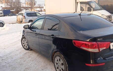 KIA Rio III рестайлинг, 2015 год, 930 000 рублей, 4 фотография