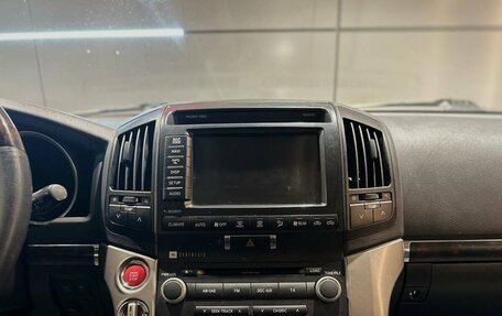 Toyota Land Cruiser 200, 2010 год, 2 850 000 рублей, 15 фотография