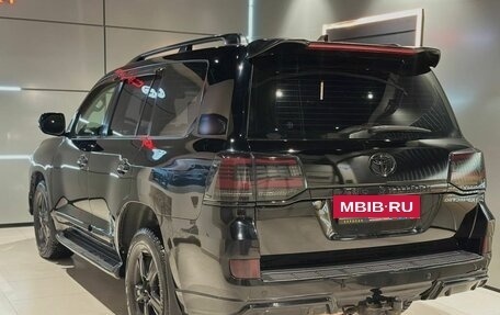 Toyota Land Cruiser 200, 2010 год, 2 850 000 рублей, 7 фотография