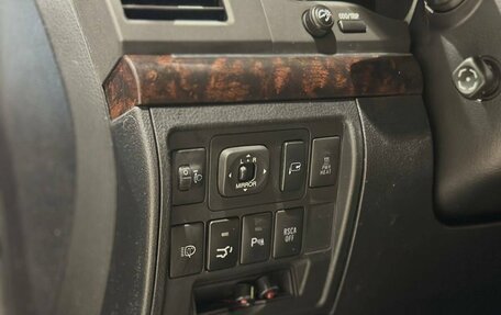 Toyota Land Cruiser 200, 2010 год, 2 850 000 рублей, 19 фотография