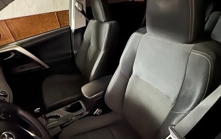 Toyota RAV4, 2014 год, 1 600 000 рублей, 4 фотография