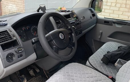 Volkswagen Transporter T5 рестайлинг, 2007 год, 950 000 рублей, 12 фотография