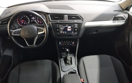 Volkswagen Tiguan II, 2021 год, 2 550 000 рублей, 8 фотография