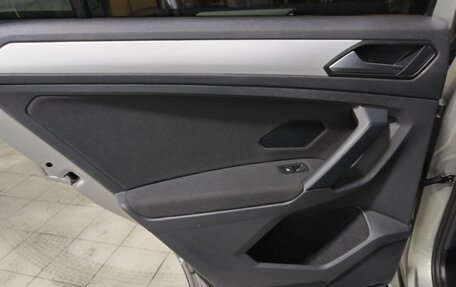 Volkswagen Tiguan II, 2021 год, 2 550 000 рублей, 17 фотография