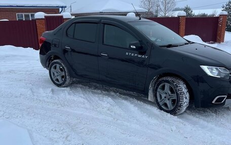 Renault Logan II, 2019 год, 790 000 рублей, 3 фотография