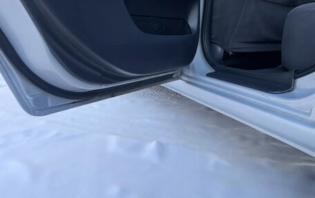 Nissan Avenir II, 2000 год, 385 000 рублей, 11 фотография