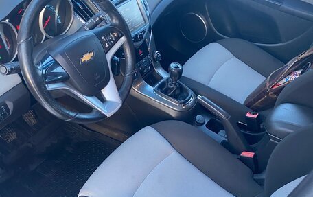 Chevrolet Cruze II, 2014 год, 829 000 рублей, 3 фотография