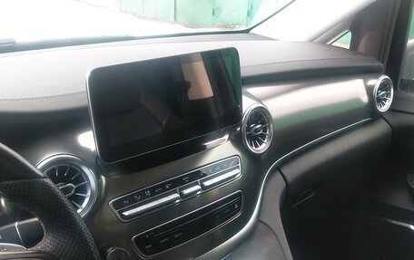 Mercedes-Benz V-Класс, 2017 год, 5 250 000 рублей, 5 фотография