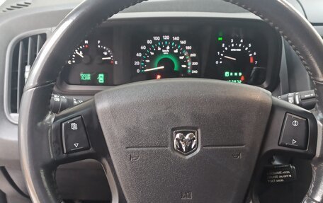 Dodge Journey I, 2010 год, 1 100 000 рублей, 15 фотография