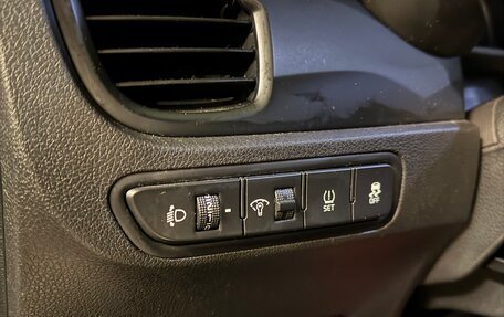 KIA Rio IV, 2018 год, 1 350 000 рублей, 12 фотография