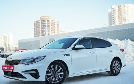 KIA K5, 2019 год, 1 850 000 рублей, 2 фотография