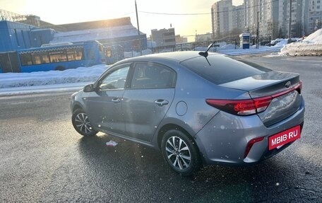 KIA Rio IV, 2019 год, 990 000 рублей, 5 фотография