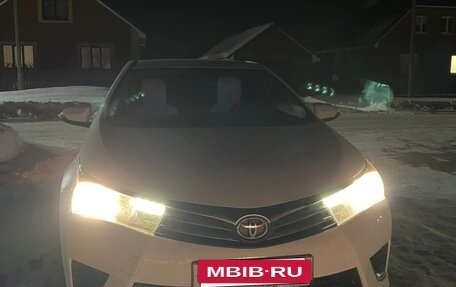 Toyota Corolla, 2013 год, 1 400 000 рублей, 4 фотография