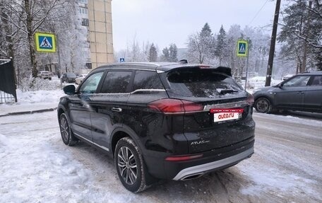 Geely Atlas, 2023 год, 2 400 000 рублей, 4 фотография