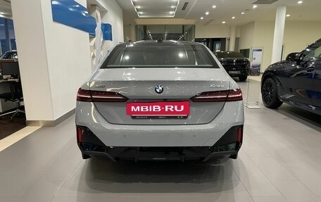 BMW 5 серия, 2025 год, 10 950 000 рублей, 3 фотография