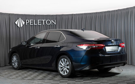 Toyota Camry, 2018 год, 3 040 000 рублей, 4 фотография