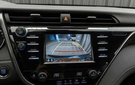 Toyota Camry, 2018 год, 3 040 000 рублей, 23 фотография