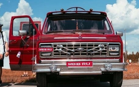 Ford Econoline III, 1988 год, 5 000 000 рублей, 9 фотография